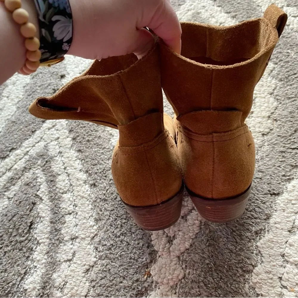 DV Dolce Vita grayden slouchie suede leather ankle boots 8
